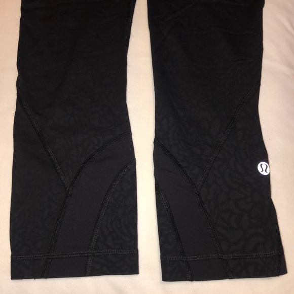 Lululemon Cropped Leggings - Picture 5 of 5